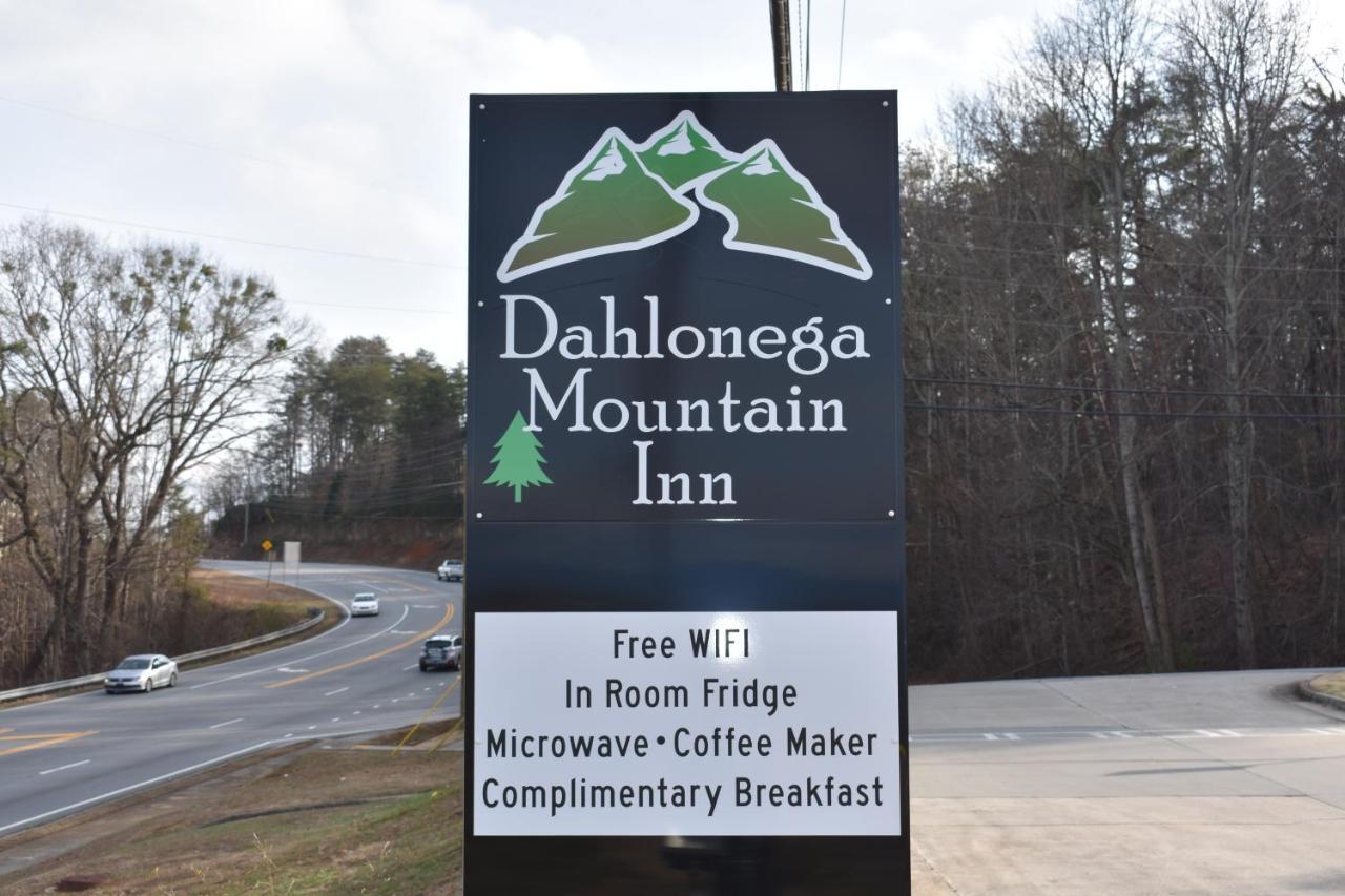 Dahlonega Mountain Inn Exterior photo